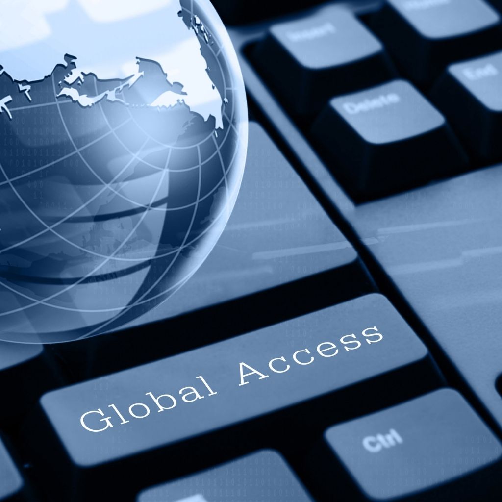 Global remote access for smart home shutters via mobile app